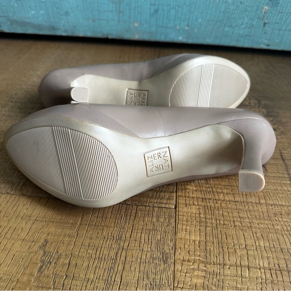 NEW Naturalizer Camilla Pump Taupe Leather Size 8 - Picture 9 of 9